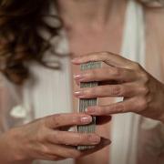 Bellen met  medium Aloysia uit Nederland